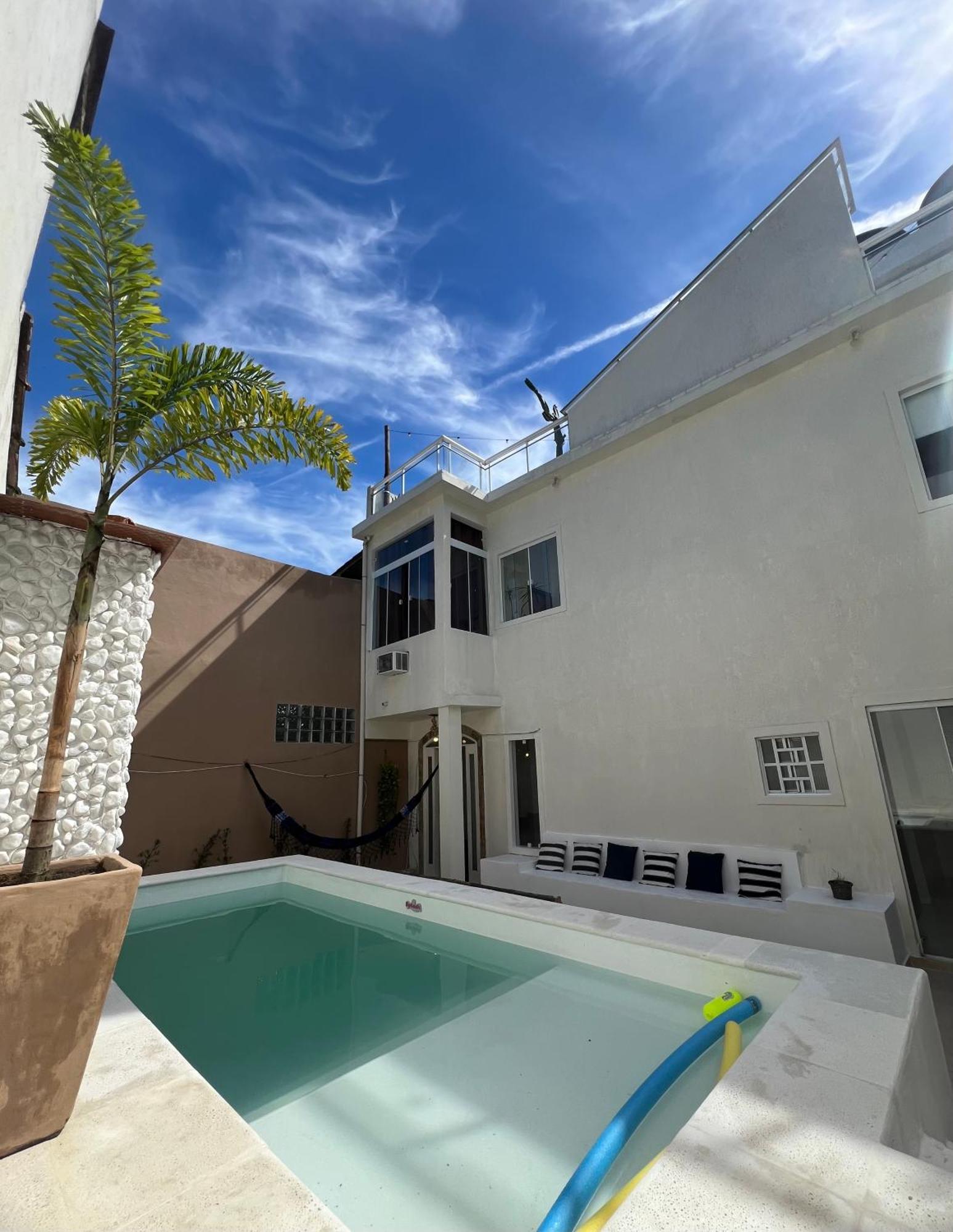 Casa Com Piscina, Churrasqueira E Terraco Com Vista Pro Mar! *